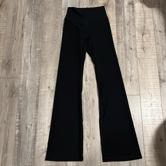 YPB Sculpt Luxe Flare Leggings - Picture 6 of 10